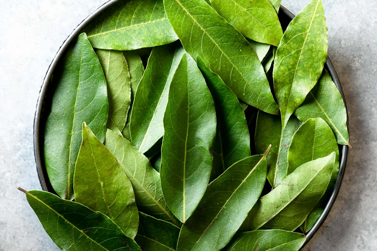 Top Flavorful Substitutes for Bay Leaves You Can Use Right Now